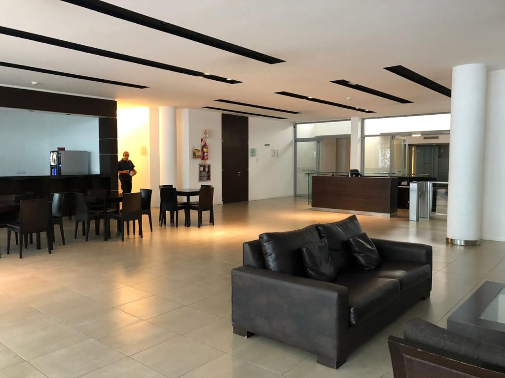 Duplex en Venta en Madero Center, 3 Cocheras, Vista Al Dique