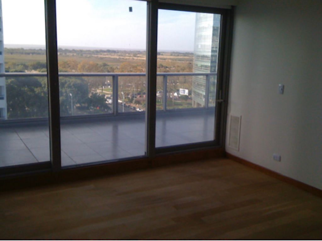 Duplex en Venta en Madero Center, 3 Cocheras, Vista Al Dique