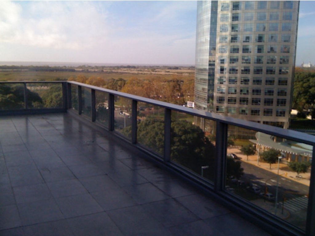 Duplex en Venta en Madero Center, 3 Cocheras, Vista Al Dique