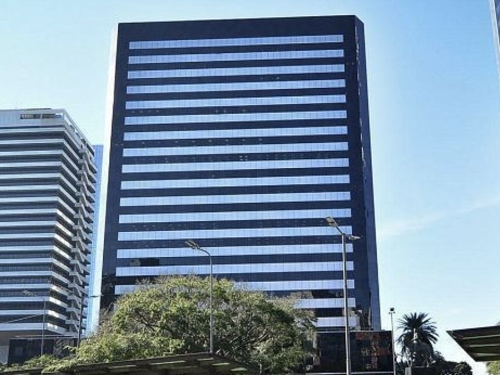 LAMINAR PLAZA- OFICINA EN PLANTA LIBRE de 1310 m2. –CATALINAS